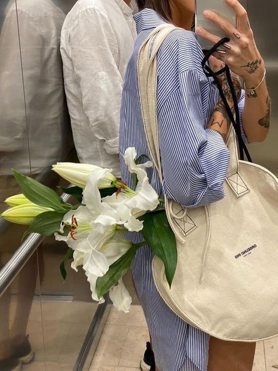 Orseund Iris Handbags - Orseund Iris Cream Canvas Round Tote